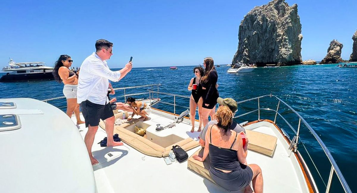 cabo-yacht-trip